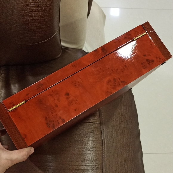 Wooden Box - Picture 6 of 11